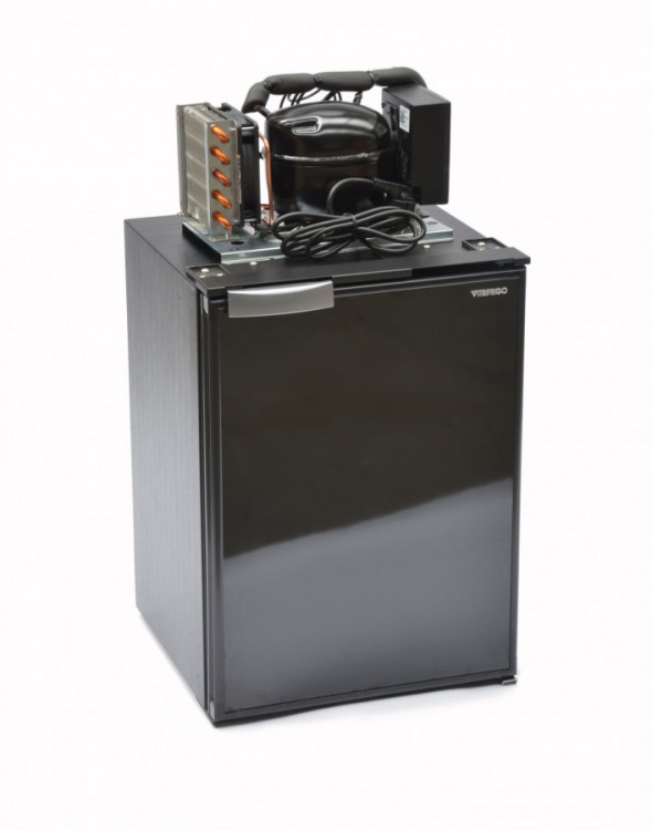 C42L Vitrifrigo vestavná kompresorová autochladnička, ilustrační obrázek, vidlice 230V u této chladničky není